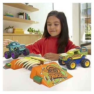 Actual product image Mega Smash 'n Crash Mega-Wrex™ Boneyard Stunt Course