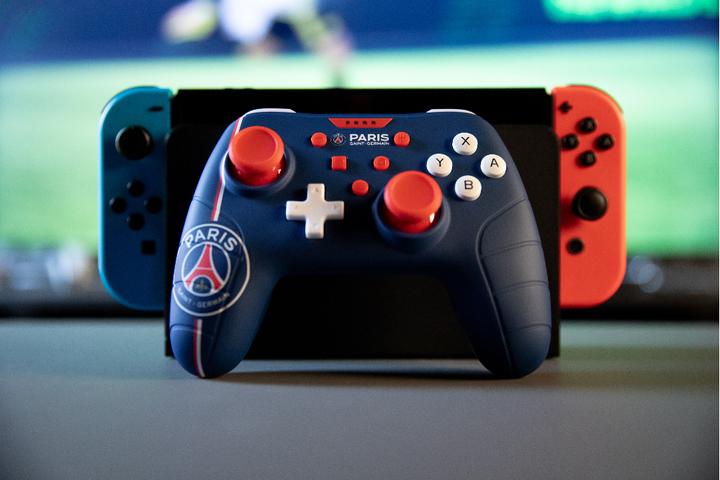 Produktbild Konix Manette filaire Switch - PSG (PC, Switch)