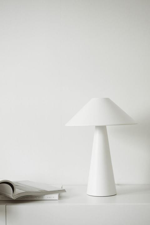 Produktbild Globen Lighting Tischlampe Cannes Ø 30/ H 40 cm - Weiss (E27)