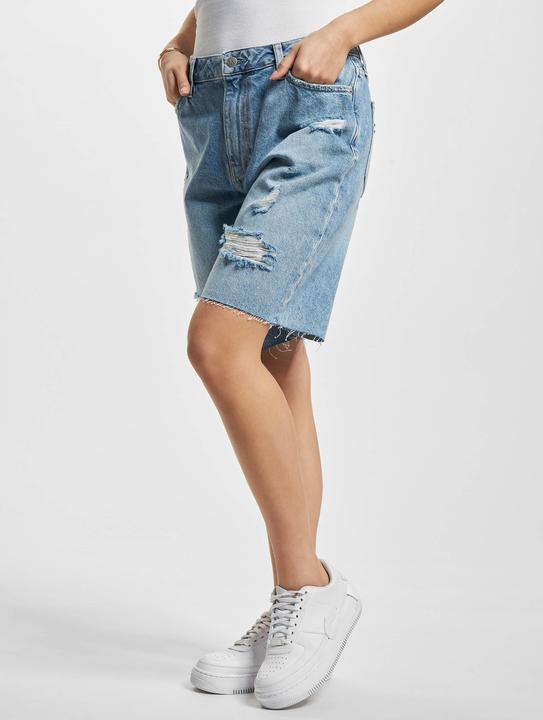 Actual product image Calvin Klein Jeans 90S Straight Shorts - 102407 (26)