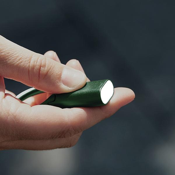 Actual product image Lexon Nomaday Brelok z latarką ciemnozielony/dark green LL136DG1