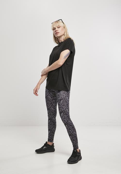 Immagine prodotto Urban Classics Ladies Oversized Cut On Sleeve Viscose Tee (L)