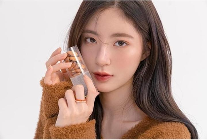 Immagine prodotto Catrice ROMAND Juicy Lasting Tint Colori di frutta matura 19 Almond Rose (19 Rosa mandorla)