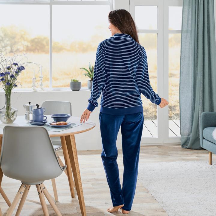 Produktbild Erwin Müller Damen-Freizeitanzug (48)