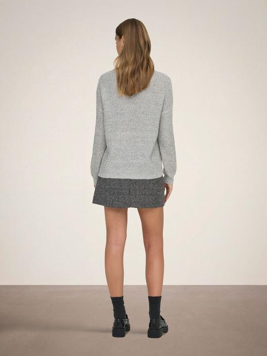 Actual product image JdY V-neck knit sweater (M)