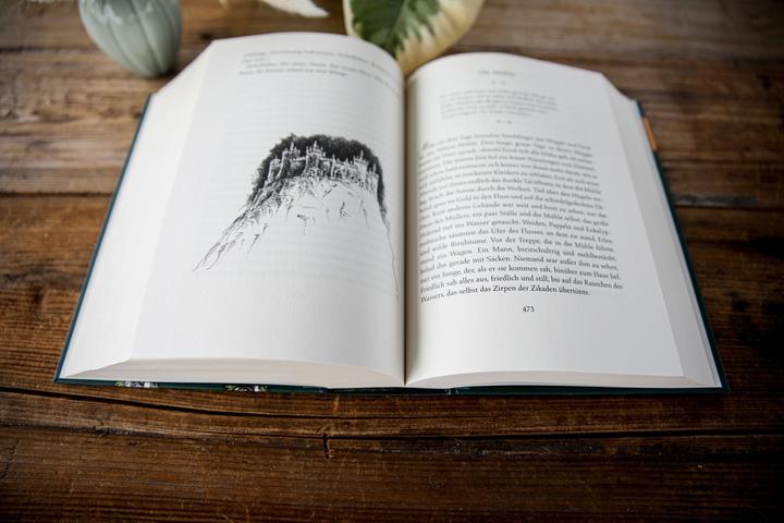 Actual product image Tintenblut (German, Funke Cornelia, 2005)