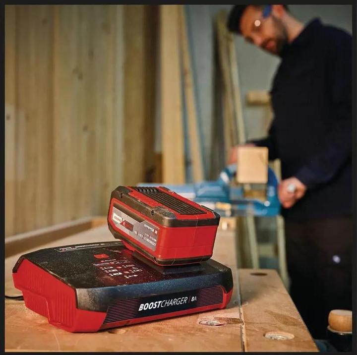 Productafbeelding Einhell PXC Boostcharger 8A Power X-Change snellader 4512155 (18 V)