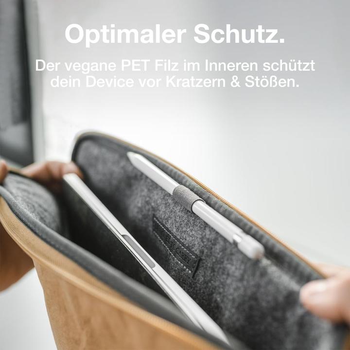 Actual product image Woodcessories Eco Sleeve (16", Apple)