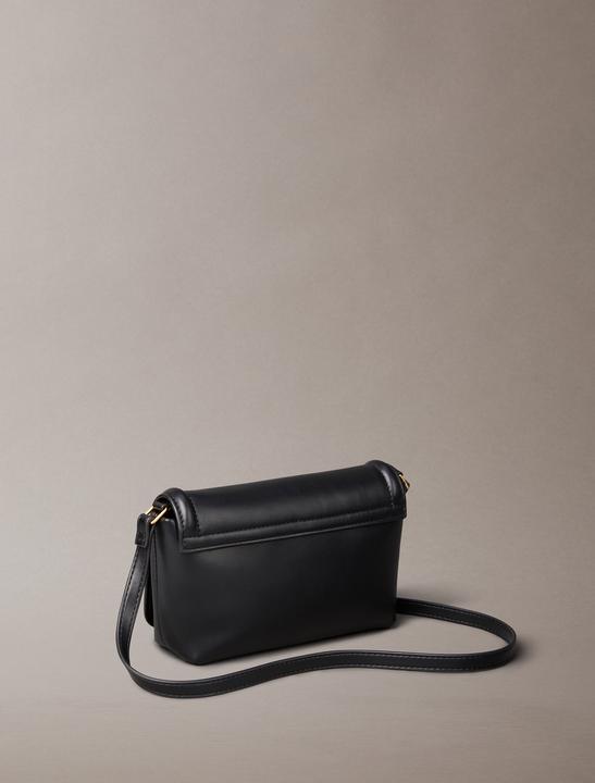 Produktbild Calvin Klein Erhobene CK Klappe Querbody