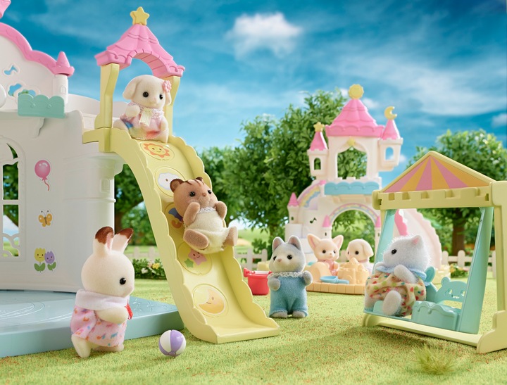 Produktbild Sylvanian Families Erlebniskindergarten “Sonnenschloss”