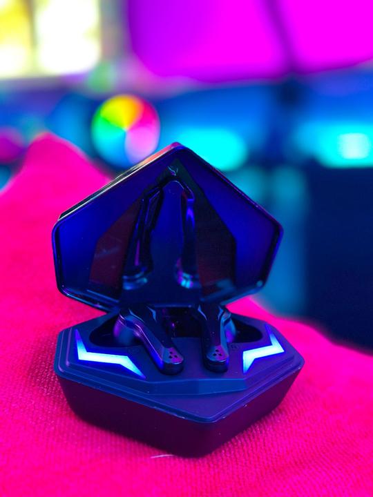 Actual product image Speedlink VIVAS LED Gaming True Wireless In-Ear Headphones black (Wireless)