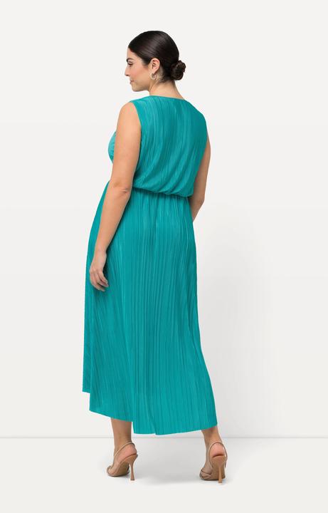 Produktbild Ulla Popken Plissee-Maxikleid, drapiert, V-Ausschnitt, ärmellos (50)
