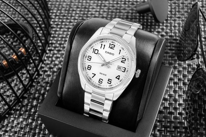 Actual product image Casio Collection - MTP-1302PD-7B (Analogue wristwatch, 38 mm)