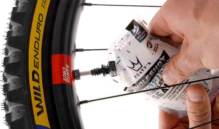 Produktbild Peaty's Holeshot BioFibre Tubeless Tyre Sealant - 120 ml