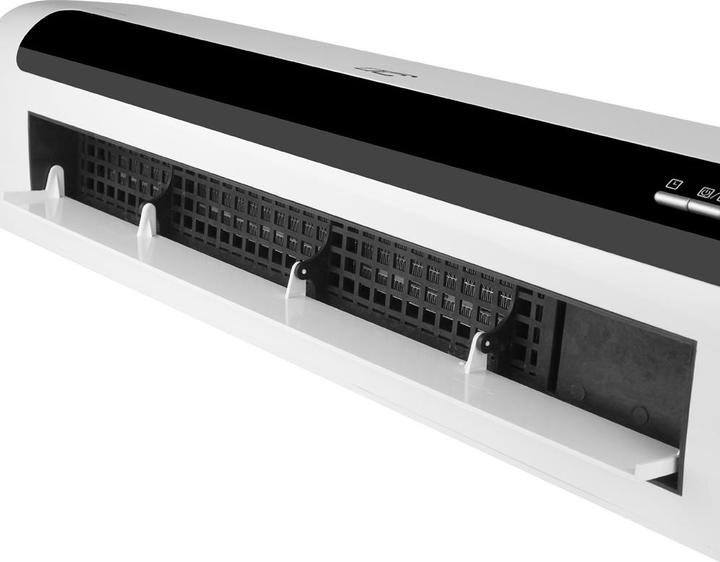 Actual product image Lasmex Air curtain LTC with ceramic heating element 1100/2200W with remote control (7506.71 BTU/h)