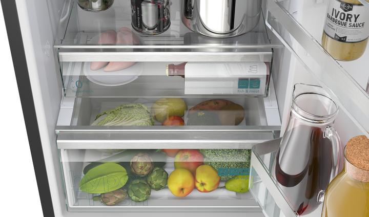 Actual product image Siemens iQ500, free-standing fridge-freezer with freezer at bottom, 203 x 60 cm, BlackSteel, KG39N4X1F (363 l)