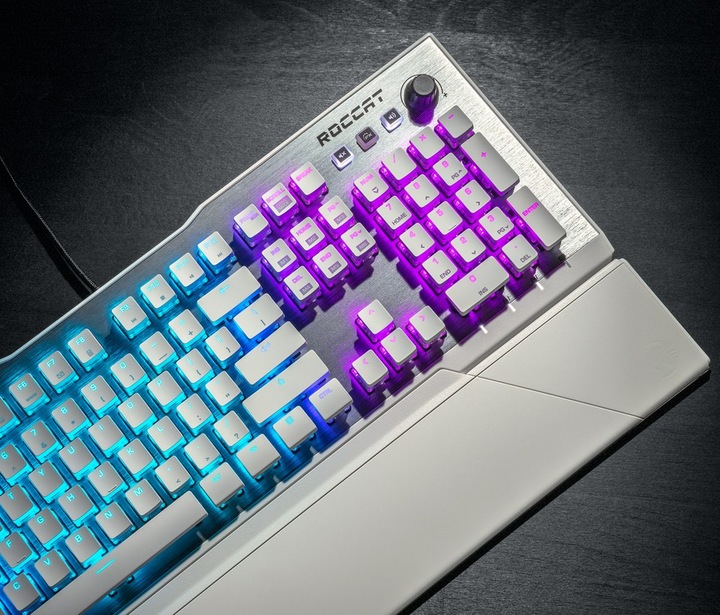 Produktbild Roccat Vulcan 122 Aimo (DE, Kabelgebunden)