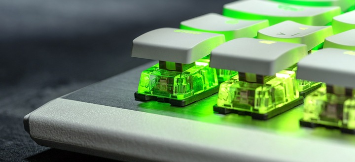 Produktbild Roccat Vulcan 122 Aimo (DE, Kabelgebunden)