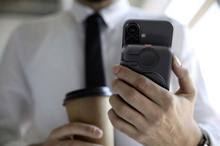 Produktbild Voltcraft VC-PBP3161PD Wireless Powerbank 10000 mAh Qi Wireless Charging Li-Ion (10000 mAh, 15 W)