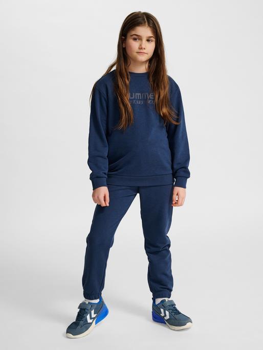Produktbild hummel hmlJR BASE SWEATSHIRT (26, 28)