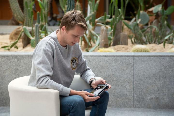 Produktbild Nacon Gaming Holder MG-X (Android)