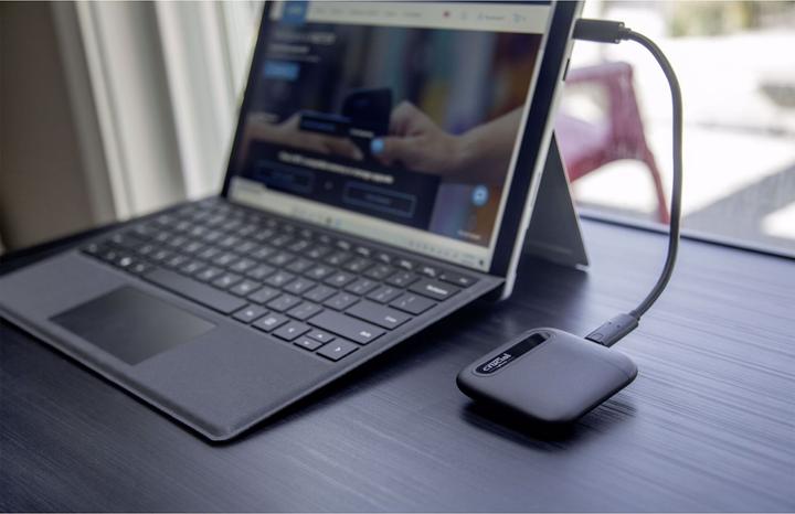 Actual product image Crucial X6 (4000 GB)