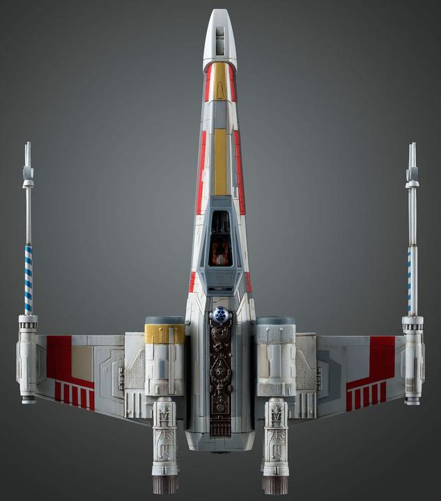 Actual product image Revell 172 XWing Starfighter kit