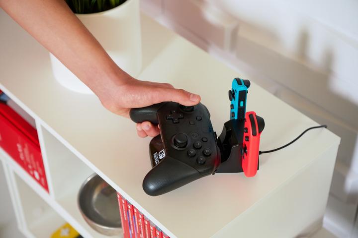 Immagine prodotto PowerA Stazione di ricarica per controller per Nintendo Switch (Switch, Switch OLED)