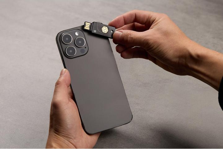 Actual product image Kensington VeriMark NFC+ Security Key - USB-A