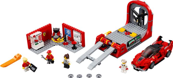 Actual product image LEGO FXX K and development centre (75882, LEGO Speed Champions)