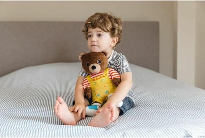 Immagine prodotto Gipsy Giocattoli - Orsetto Marrone - Peluche con musica parla cantastorie - 28 cm - Gel marrone