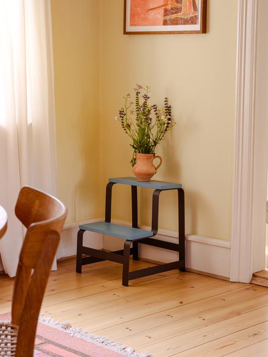 Image du produit Hübsch Step Hocker Blau/Braun