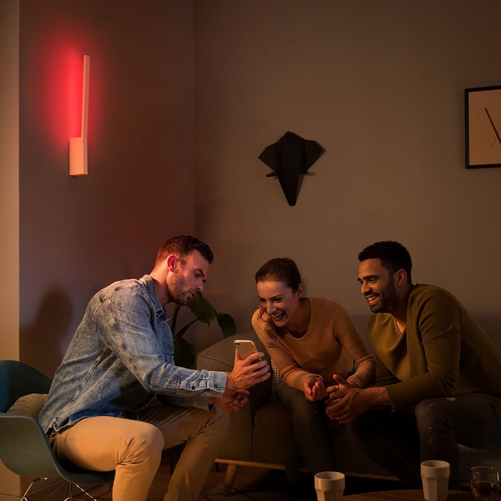 Produktbild Philips Hue Line BT (900 lm)