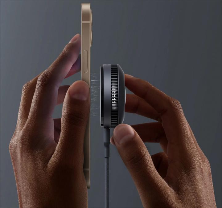 Produktbild Aukey Mag Fusion (15 W)