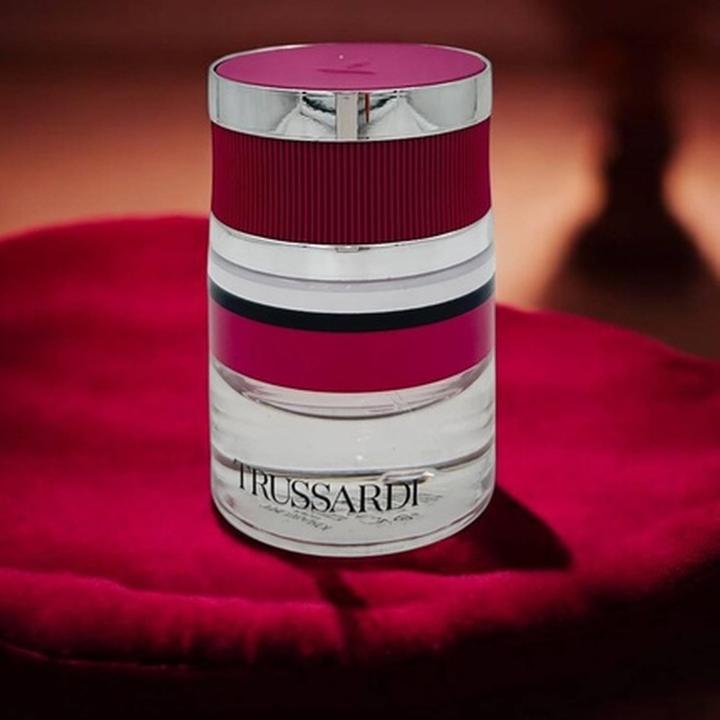 Produktbild Trussardi New Feminine - Ruby Red Kit (Eau de Parfum, 67 ml)