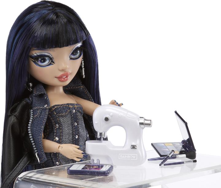 Produktbild MGA Rainbow High - Kim Nguyen