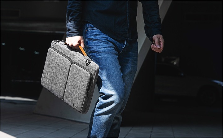Actual product image tomtoc Versatile A42 (16", Apple, Universal)