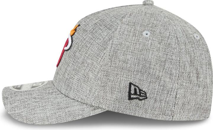 Actual product image New Era 9Forty M-Crown Cap - Weave Miami Heat Grau