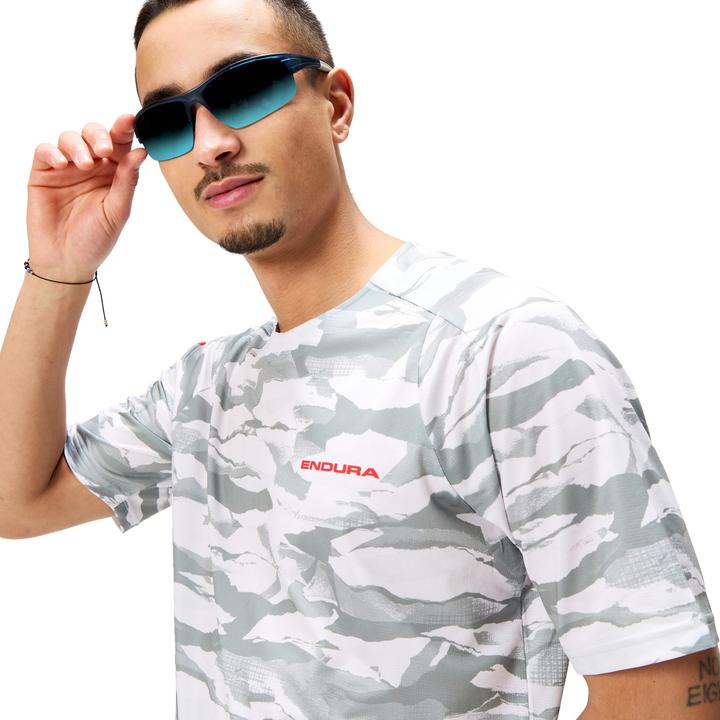 Actual product image Endura Mountain Camo LTD (L)