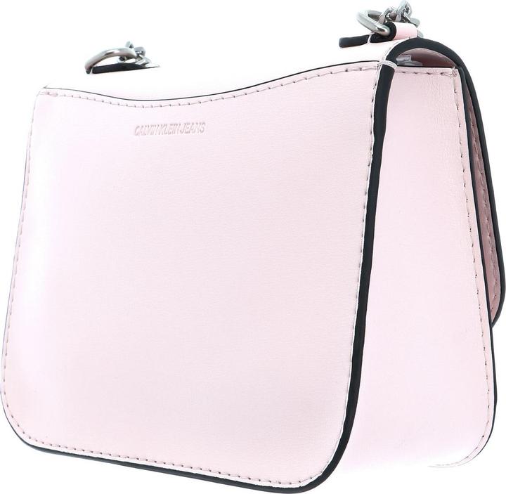 Produktbild Calvin Klein CKJ Monogram Medium Flap with Chain