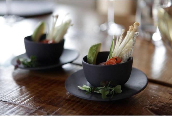 Actual product image Revol Slate