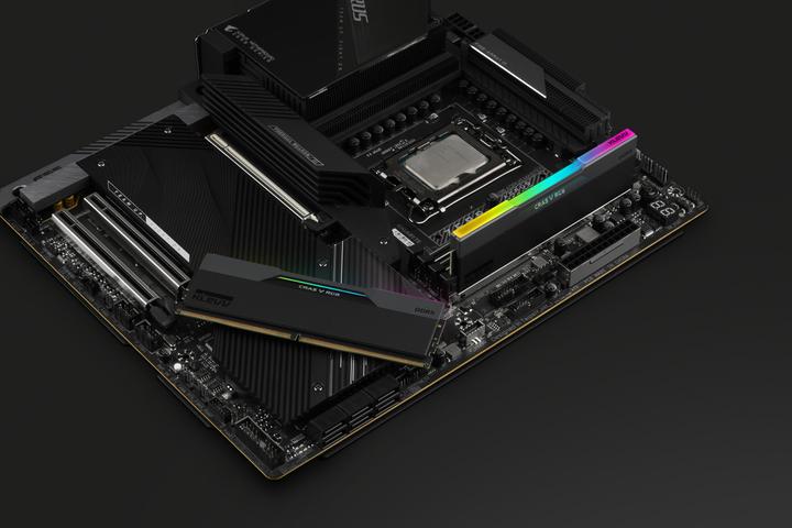 Immagine prodotto Klevv 64GB (32GBx2) CRAS V DDR5 6000Mhz Black Kit (2 x 32GB, 6000 MHz, RAM DDR5, DIMM)