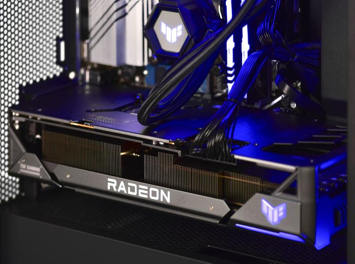 Image du produit Actina 5901443336013 PC Intel?? Core??? i5 i5-13600KF DDR4-SDRAM SSD AMD Radeon RX 7900 XTX Mini tour (2000 Go, 32 Go, Intel Core i5-13600KF, Radeon RX 7900 XTX)