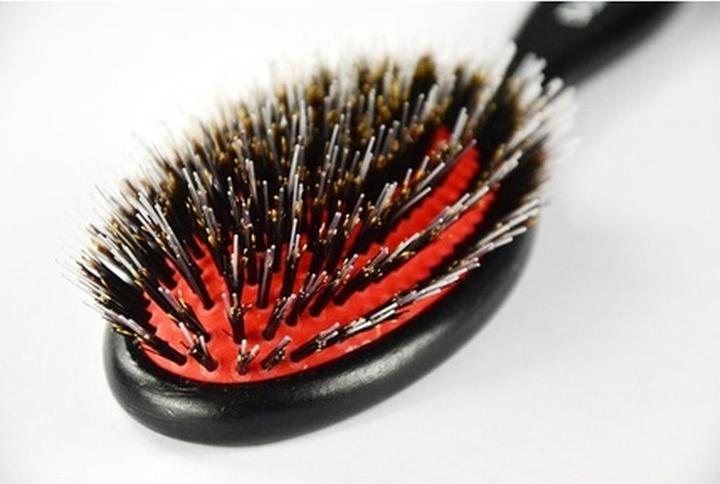 Immagine prodotto Dux Master Of Hair Spazzola a cuscino 11 file Setole naturali e manico nero in poliammide FSC 100%