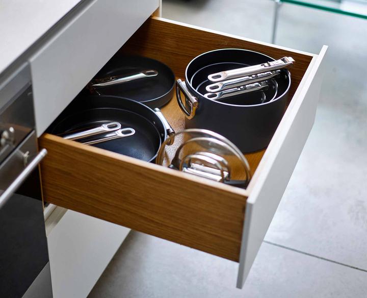 Image du produit Joseph Joseph Space Casserole à manche pliable avec couvercle D15cm (Aluminium, 15 x 14.40 cm)