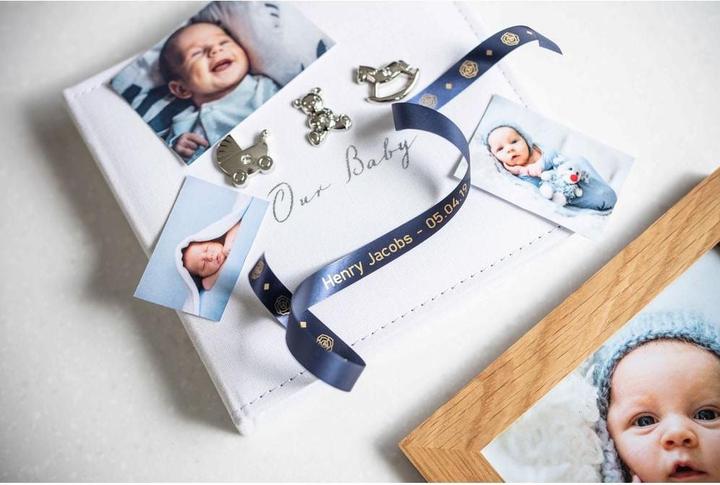 Produktbild Brother TZe-RN34 (1.20 cm, Blau, Gold)