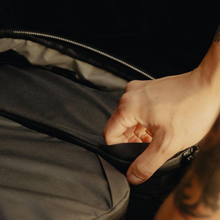 Image du produit Peak Design Camera Cube V2 Moyen (Poche intérieure pour appareil photo, 13 l)