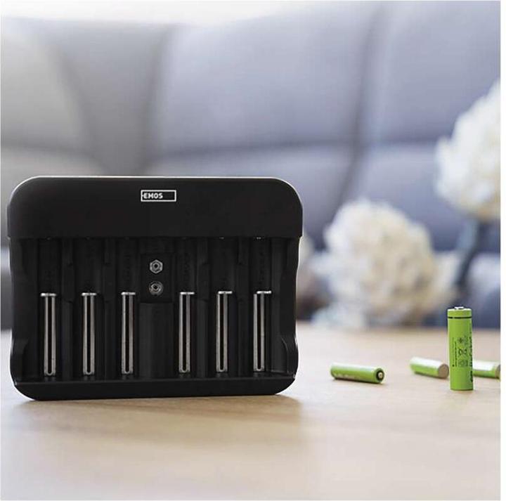 Produktbild Emos Akku-Ladegerät BCN-60U (1 Stk., C, D, AA, AAA, Ladegerät inkl. Akku)