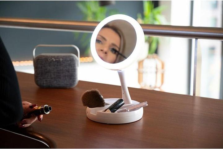 Actual product image Grundig LED cosmetic mirror light foldable