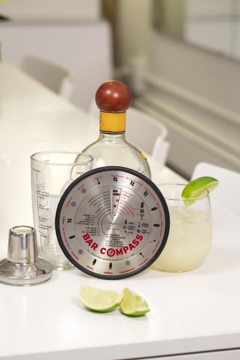 Actual product image Kikkerland Bar Compass